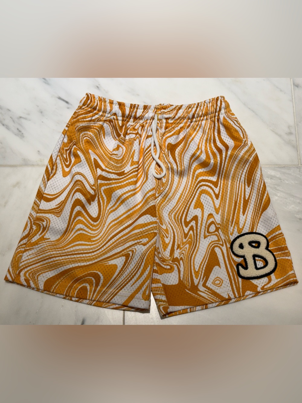 BKTSQD Bucketsquad Kids Orange and White Pull-On Shorts YXL Great condition!